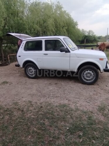 LADA (VAZ) Niva 2002, 120,000 km - 1.7 л - Saatlı