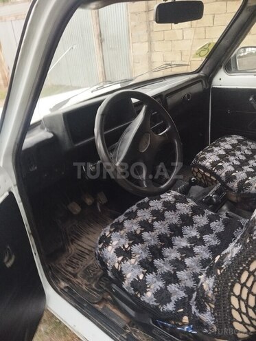 LADA (VAZ) Niva 2002, 120,000 km - 1.7 л - Saatlı
