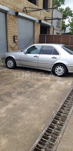 Mercedes C 240 1998, 302,000 km - 2.4 l - Qazax