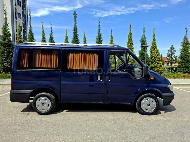 Ford Transit 2002, 568,208 km - 2.0 l - Quba
