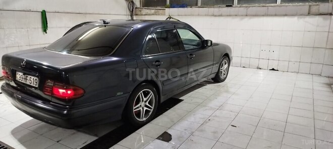 Mercedes E 200 d 2000, 600,000 km - 2.2 l - Bakı