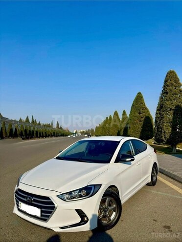 Hyundai Avante 2016, 179,000 km - 1.6 l - Bakı