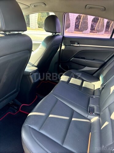 Hyundai Avante 2016, 179,000 km - 1.6 l - Bakı