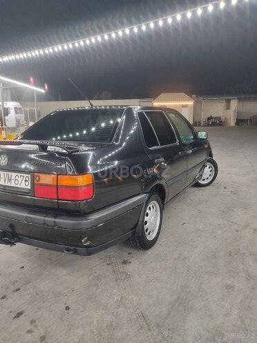 Volkswagen Vento 1995, 509,000 km - 1.8 l - Gəncə