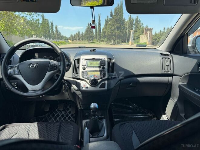 Hyundai i30 2009, 311,900 km - 1.6 л - Tovuz