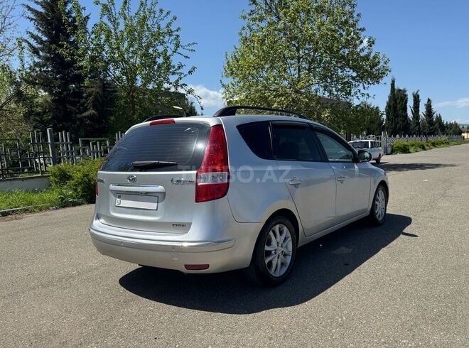 Hyundai i30 2009, 311,900 km - 1.6 л - Tovuz