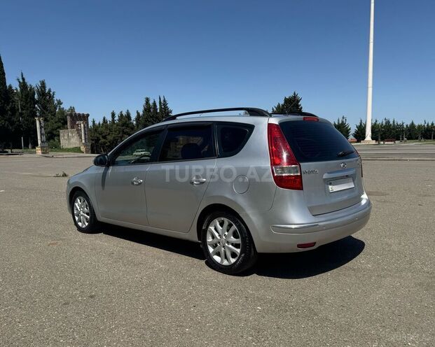 Hyundai i30 2009, 311,900 km - 1.6 л - Tovuz