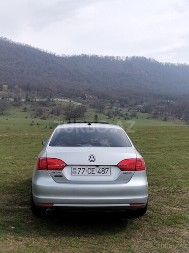 Volkswagen Jetta 2014, 168,000 km - 1.8 л - Bakı