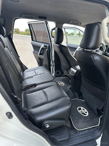 Toyota Land Cruiser Prado 2013, 297,700 km - 2.7 л - Bakı