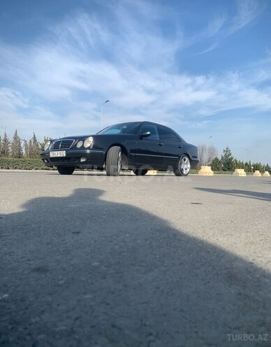 Mercedes E 220 d 2000, 558,136 km - 2.2 л - Kürdəmir