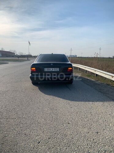 Mercedes E 220 d 2000, 558,136 km - 2.2 л - Kürdəmir