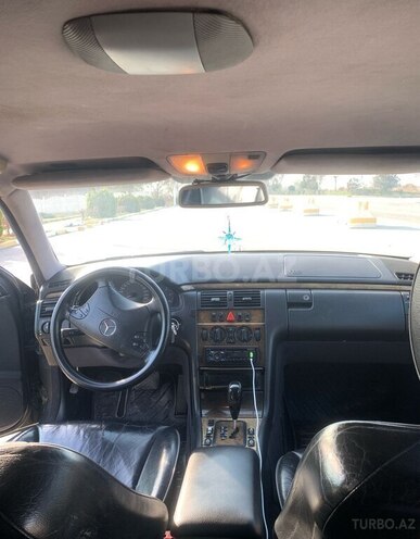 Mercedes E 220 d 2000, 558,136 km - 2.2 л - Kürdəmir