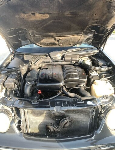 Mercedes E 220 d 2000, 558,136 km - 2.2 л - Kürdəmir