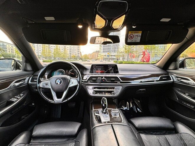 BMW 740Le 2017, 230,000 km - 3.0 l - Bakı
