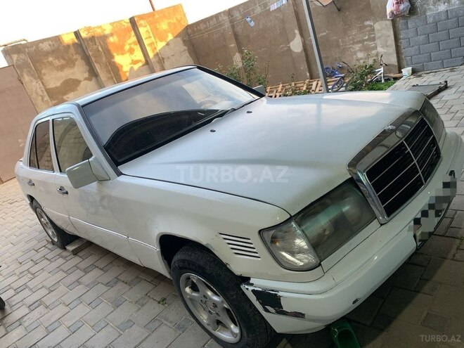 Mercedes E 250 1988, 555,555 km - 2.5 l - Bakı