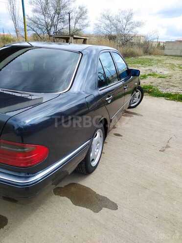 Mercedes C 240 1998, 350,000 km - 2.4 l - Salyan
