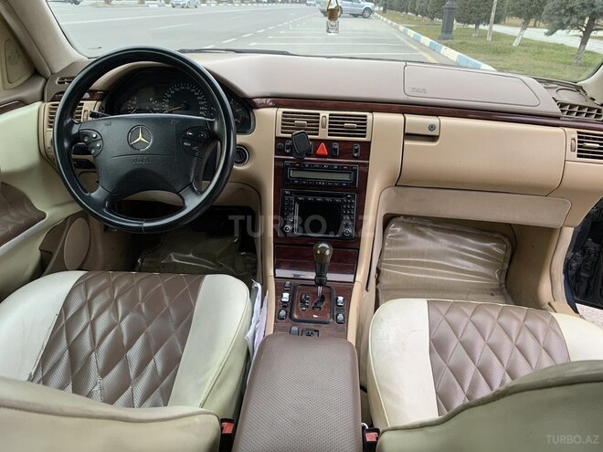 Mercedes E 270 1999, 360,000 km - 2.7 l - Sumqayıt
