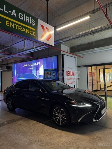 Lexus ES 300h 2023, 15,000 km - 2.5 л - Bakı
