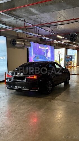 Lexus ES 300h 2023, 15,000 km - 2.5 л - Bakı
