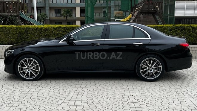 Mercedes E 450 4MATIC 2023, 15,000 km - 3.0 l - Bakı