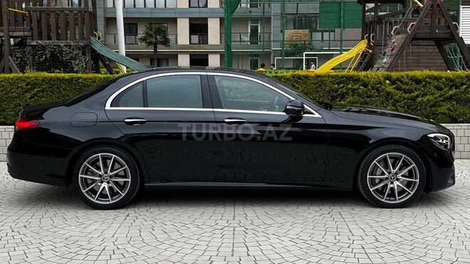 Mercedes E 450 4MATIC 2023, 15,000 km - 3.0 l - Bakı
