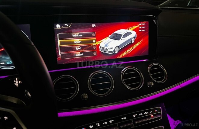 Mercedes E 450 4MATIC 2023, 15,000 km - 3.0 l - Bakı