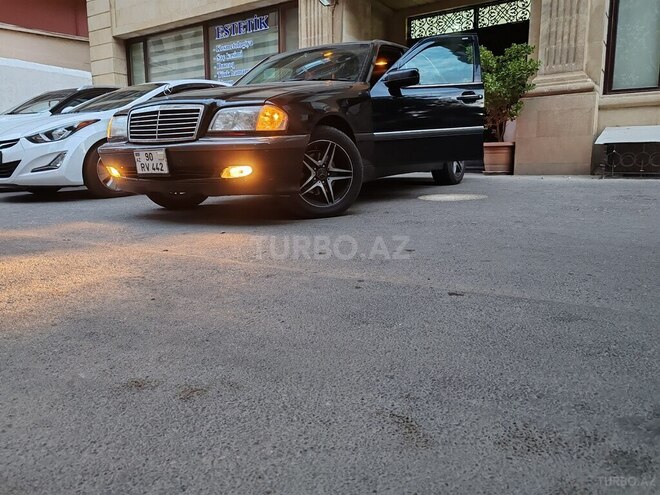 Mercedes C 230 2000, 378,196 km - 2.3 л - Füzuli
