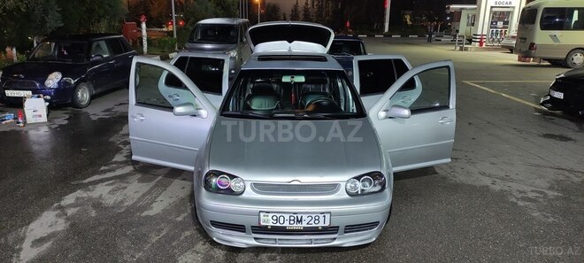 Volkswagen Golf 2001, 280,567 km - 2.0 l - Bakı