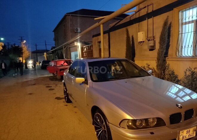 BMW 525 2003, 342,000 km - 2.5 l - Bakı