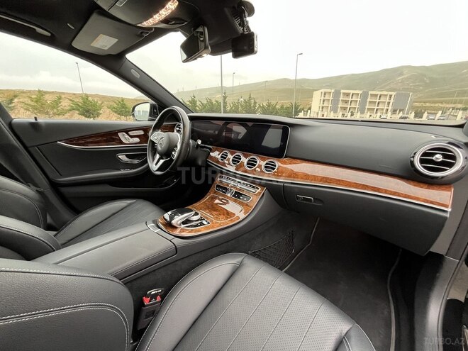 Mercedes E 350 4MATIC 2019, 31,000 km - 2.0 л - Bakı
