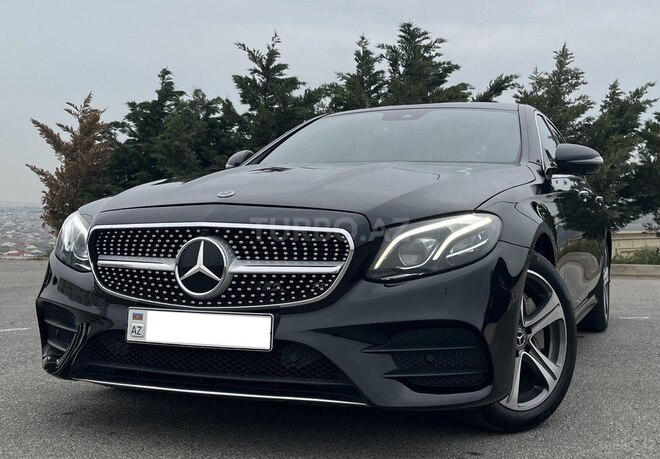 Mercedes E 350 4MATIC 2019, 31,000 km - 2.0 л - Bakı