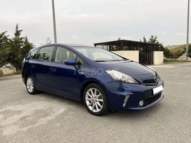 Toyota Prius V 2013, 136,000 km - 1.8 l - Bakı