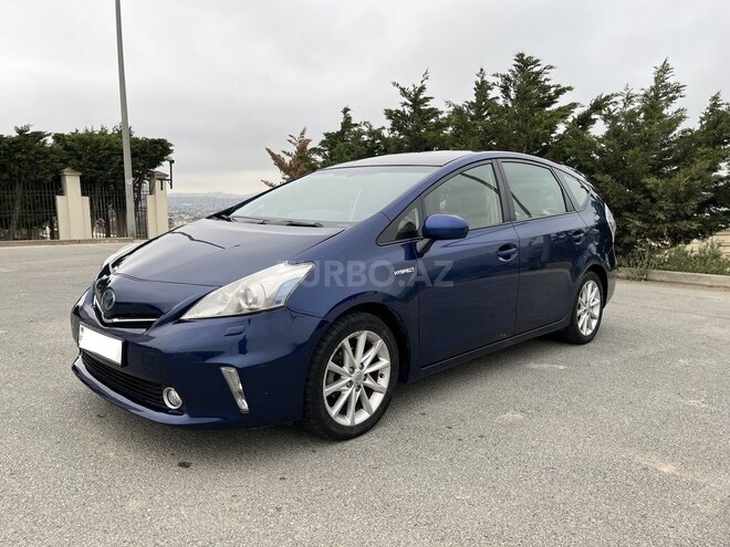 Toyota Prius V 2013, 136,000 km - 1.8 l - Bakı