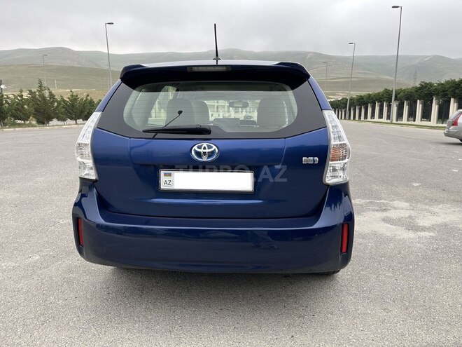 Toyota Prius V 2013, 136,000 km - 1.8 l - Bakı