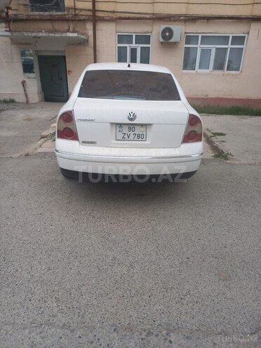 Volkswagen Passat 2001, 325,000 km - 1.6 l - Şirvan