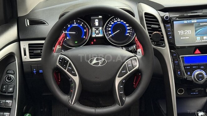 Hyundai i30 2015, 215,000 km - 1.6 l - Bakı