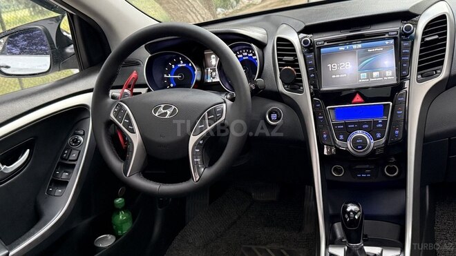 Hyundai i30 2015, 215,000 km - 1.6 l - Bakı