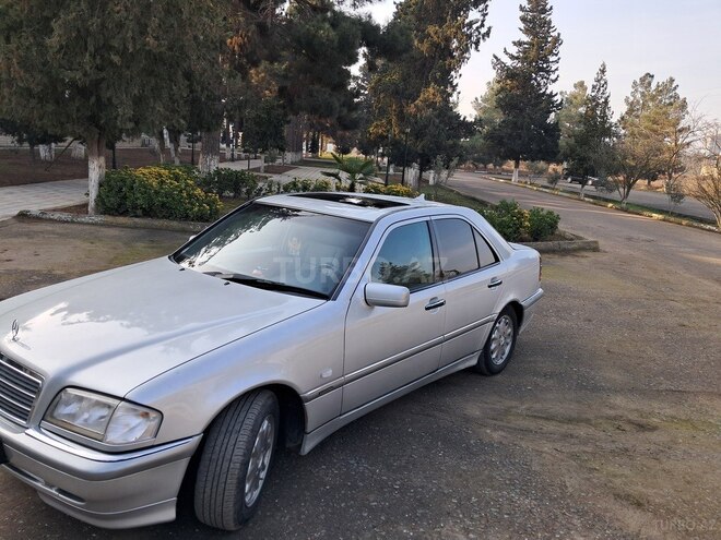 Mercedes C 180 1997, 250,000 km - 1.8 l - Salyan
