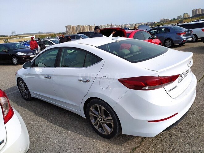 Hyundai Elantra 2016, 150,000 km - 2.0 l - Bakı
