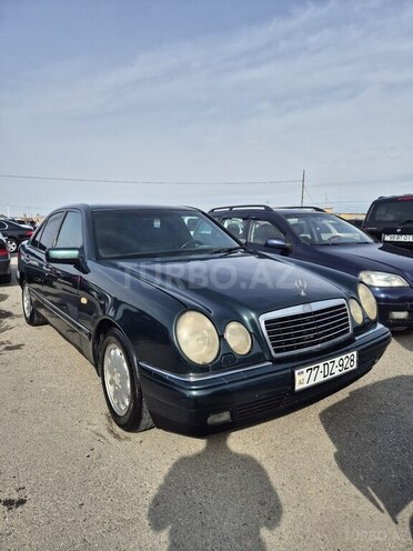 Mercedes E 230 1996, 340,000 km - 2.3 l - Beyləqan