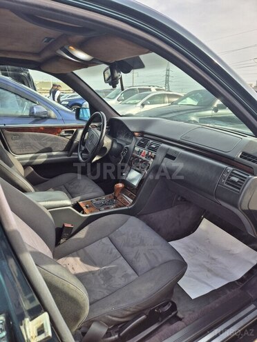 Mercedes E 230 1996, 340,000 km - 2.3 l - Beyləqan