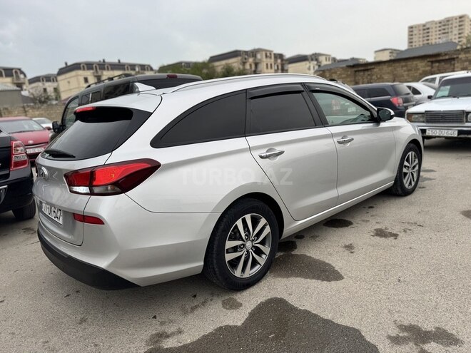 Hyundai i30 2017, 288,000 km - 1.6 l - Bakı
