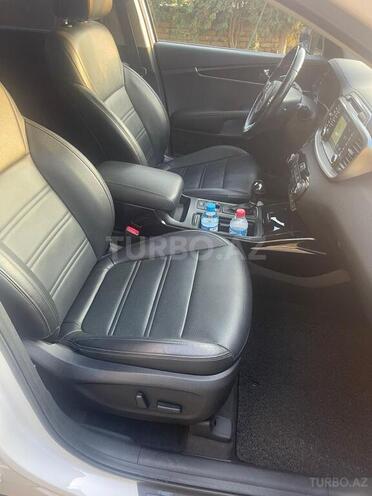 Kia Sorento 2015, 147,000 km - 2.0 l - Salyan