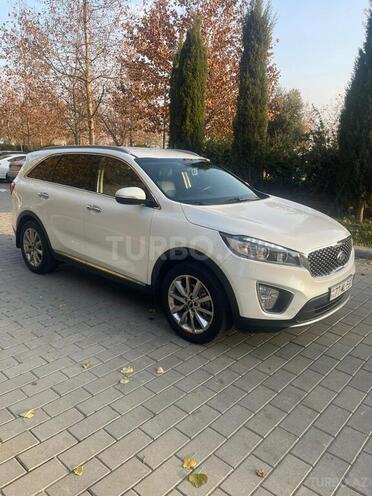 Kia Sorento 2015, 147,000 km - 2.0 l - Salyan