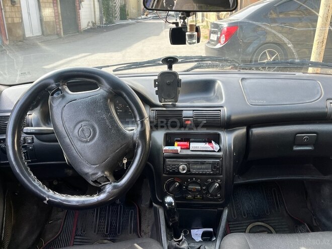 Opel Astra 1996, 300,000 km - 1.6 l - Bakı
