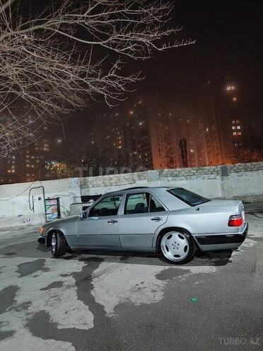 Mercedes E 280 1994, 560,000 km - 2.8 l - Bakı