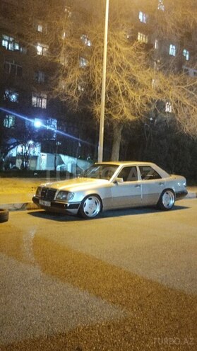 Mercedes E 280 1994, 560,000 km - 2.8 l - Bakı