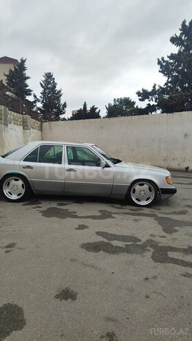 Mercedes E 280 1994, 560,000 km - 2.8 l - Bakı