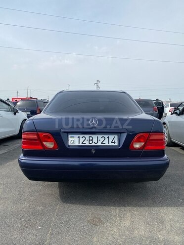 Mercedes E 200 1999, 366,000 km - 2.0 л - Bakı