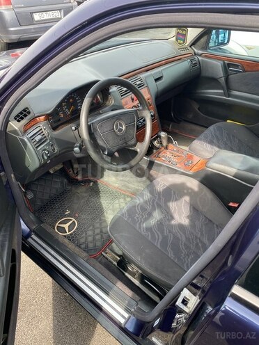 Mercedes E 200 1999, 366,000 km - 2.0 л - Bakı